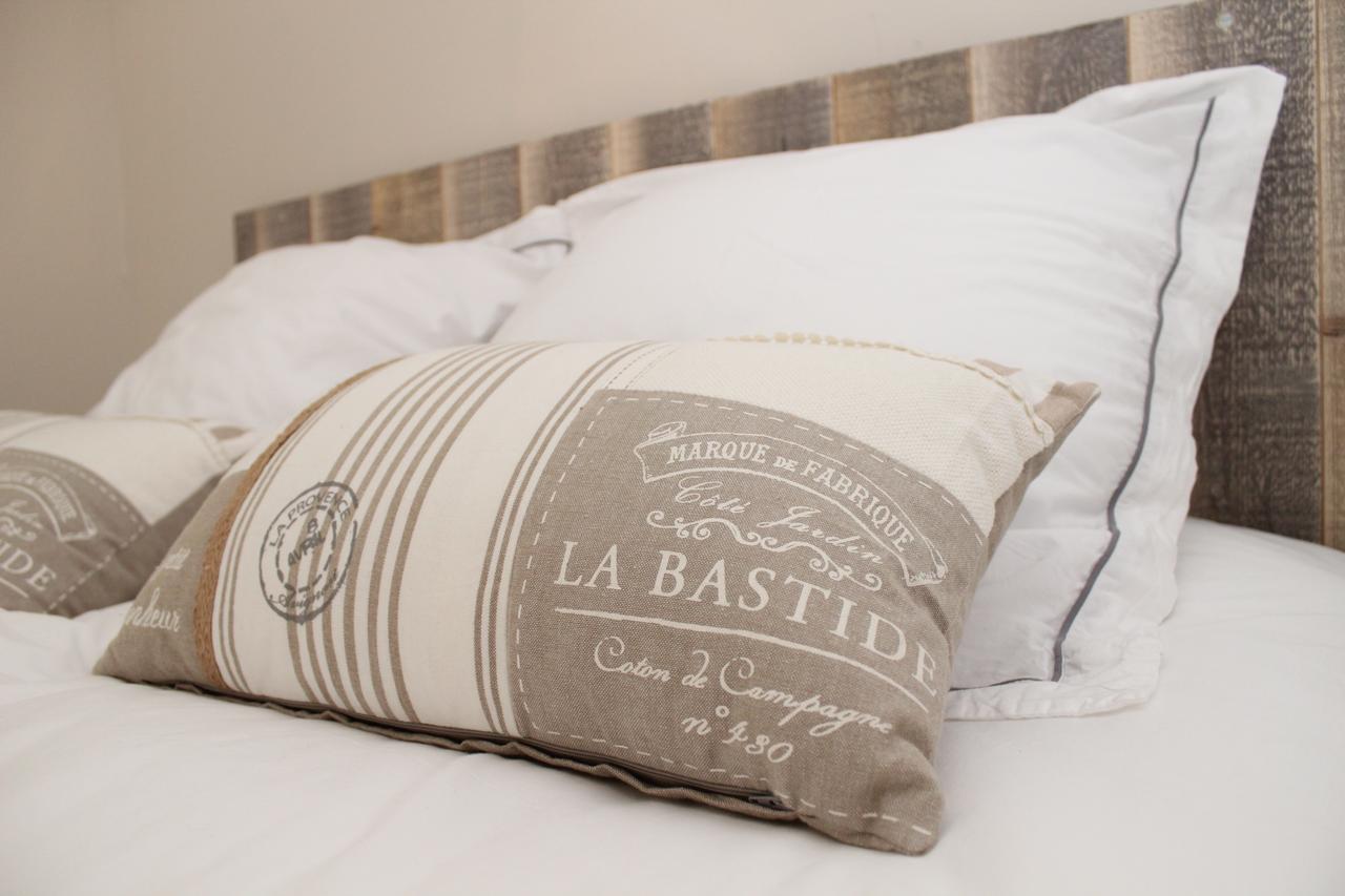 Sous Le Figuier Bed & Breakfast Saint-Simeon-de-Bressieux Exterior photo