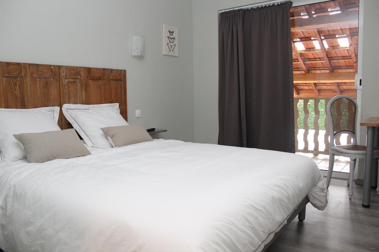 Sous Le Figuier Bed & Breakfast Saint-Simeon-de-Bressieux Exterior photo