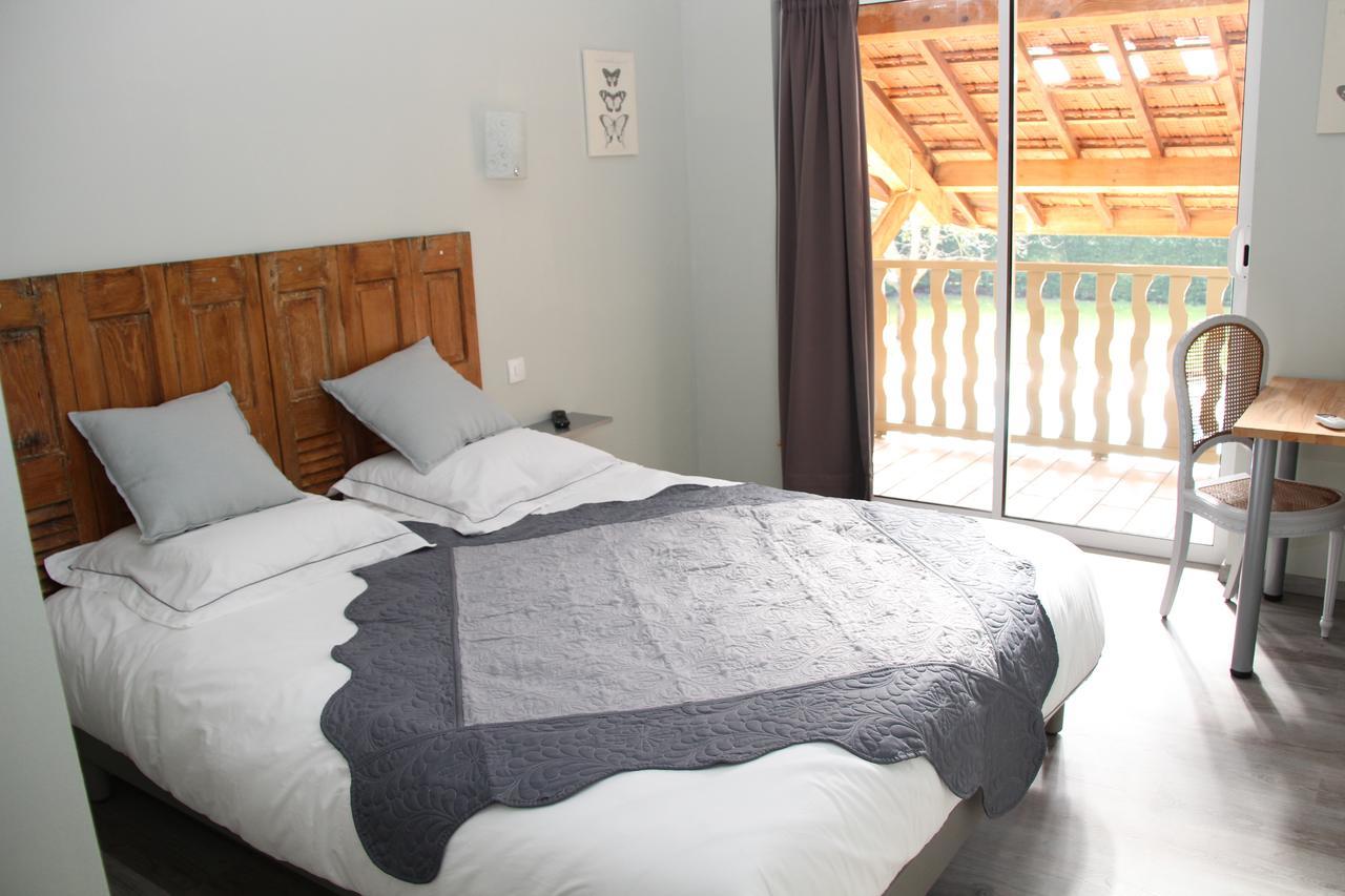 Sous Le Figuier Bed & Breakfast Saint-Simeon-de-Bressieux Exterior photo