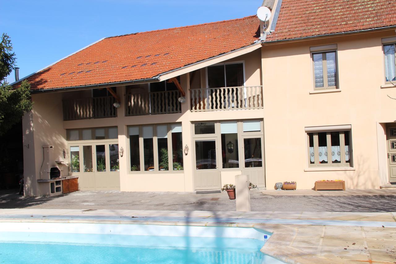 Sous Le Figuier Bed & Breakfast Saint-Simeon-de-Bressieux Exterior photo